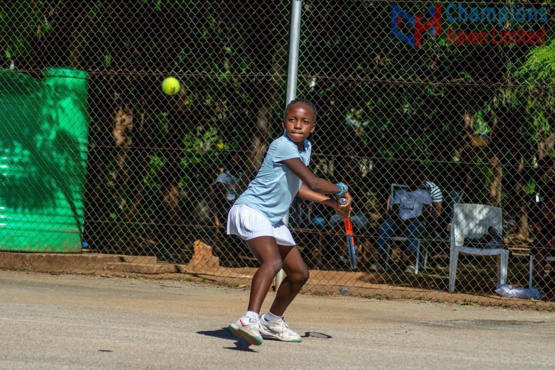 Tennis action Shaney